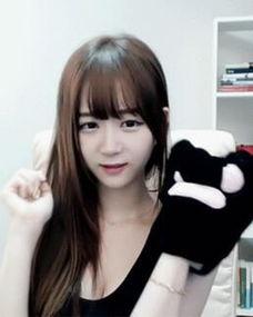 发嗲卖萌女主播